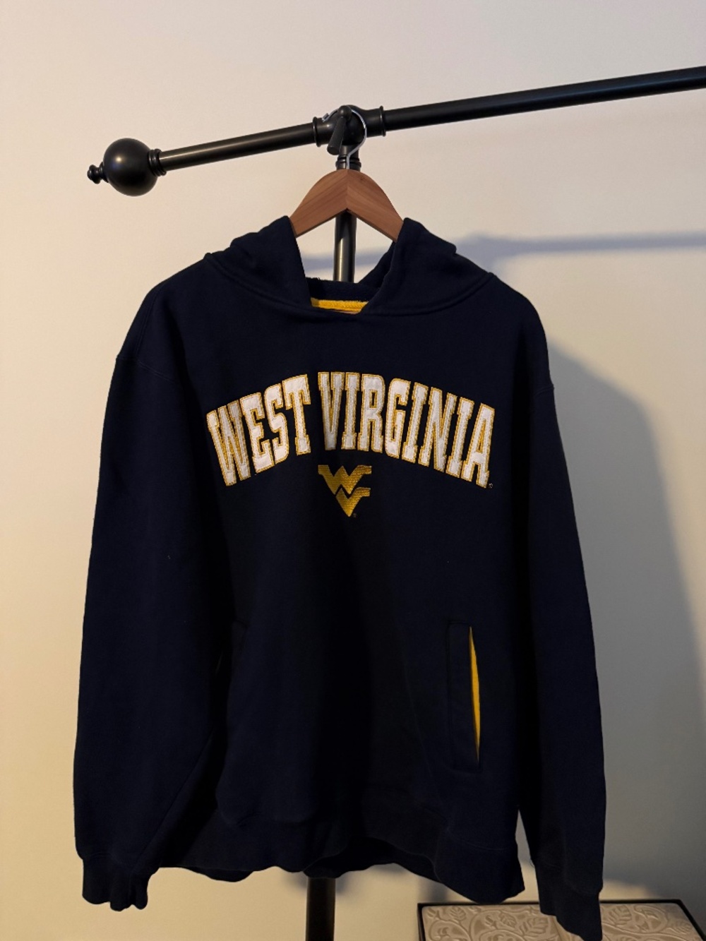 VintageChamps Sports West Virginia Mountaineers Stitched Graphic Pullover Hoodie